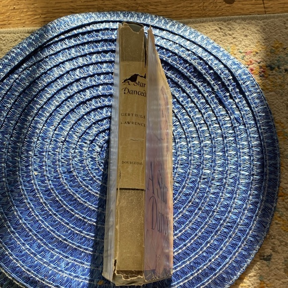 A STAR DANCED memoir by GERTRUDE LAWRENCE BEAUTIFUL VINTAGE BOOK GUC - Picture 2 of 10